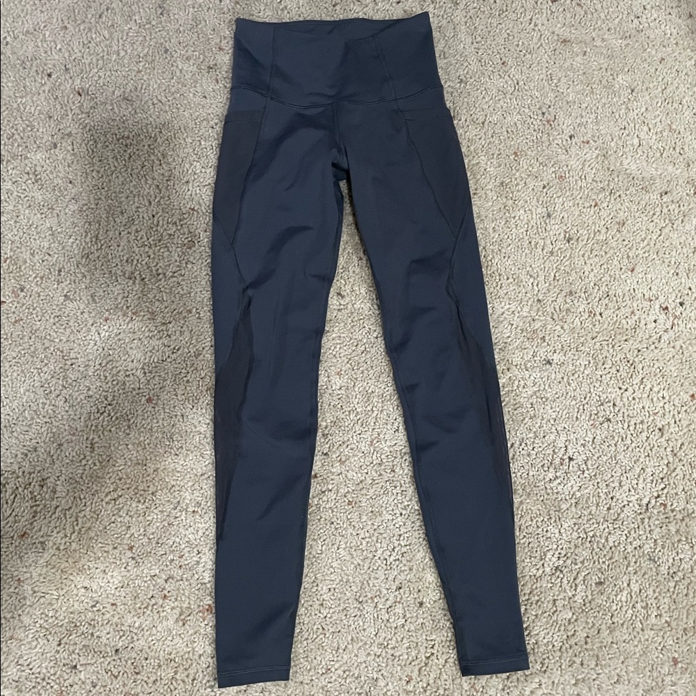 Old navy compression leggings, size xs